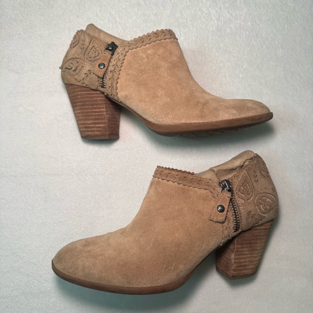 NURTURE Boho Western Tan Suede Ankle Boots